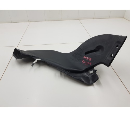 Воздуховод правый