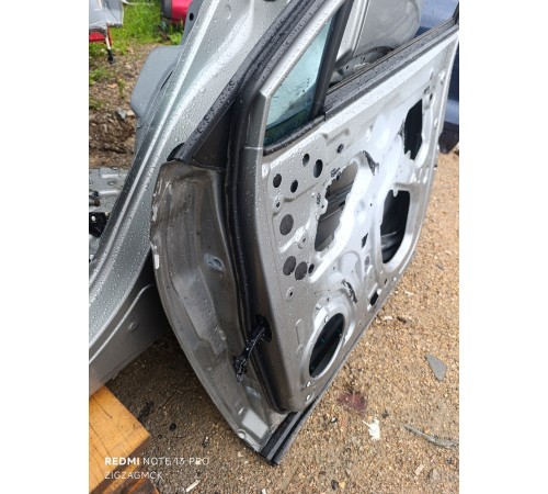 Дверь передняя правая