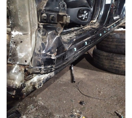 Порог со стойкой(левый)