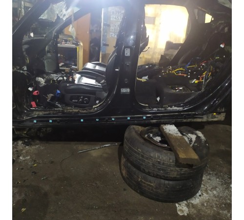 Порог со стойкой(левый)