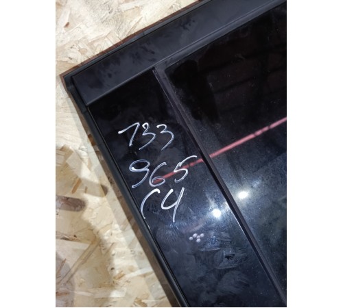 Дверь задняя левая в сборе