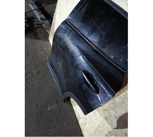 Дверь задняя левая в сборе