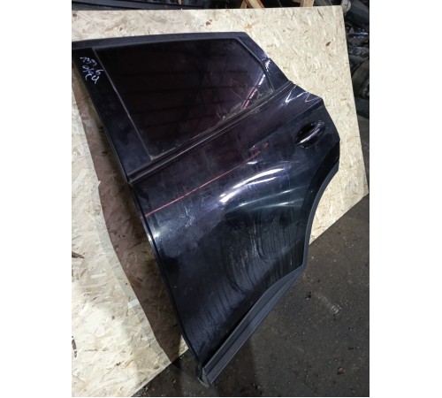 Дверь задняя левая в сборе