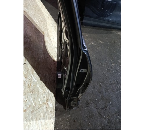 Дверь задняя левая в сборе