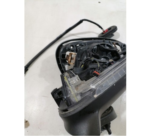 Зеркало боковое левое