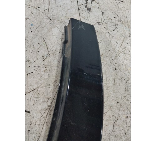 Накладка крышки багажника правая