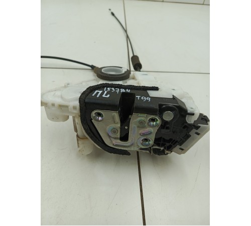 Замок двери передний левый