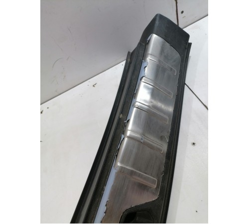 Накладка замка багажника, задней панели