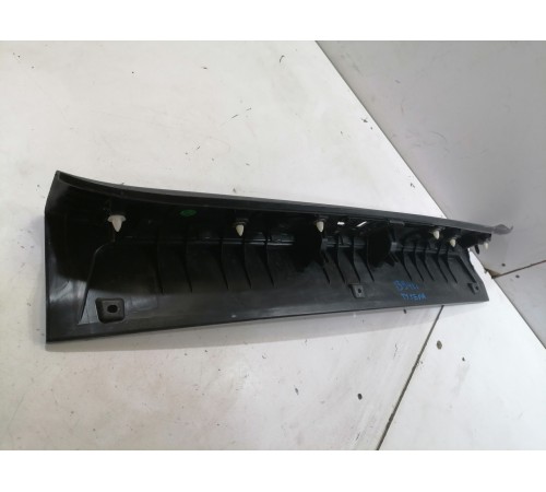 Накладка замка багажника, задней панели