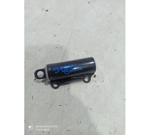 Амортизатор бардачка