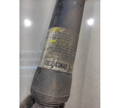 Амортизатор (задний, правый)