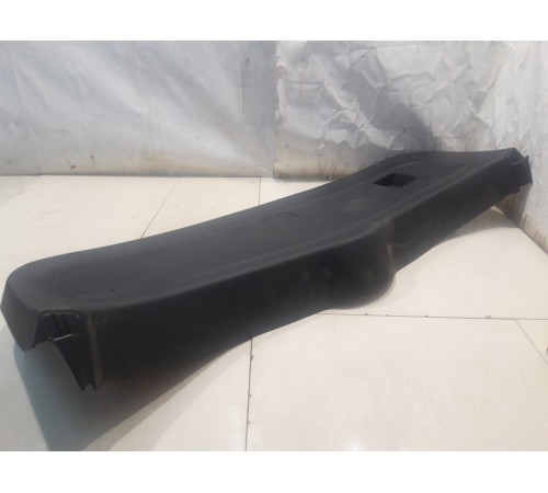 Накладка багажника