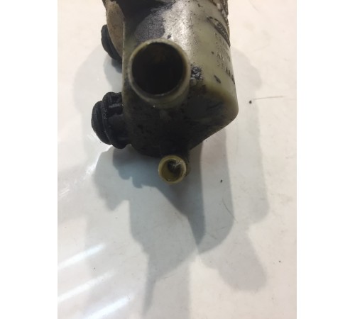 Бачок гидроусилителя