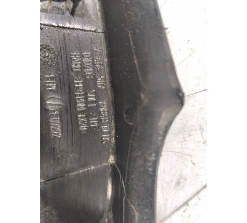 Водосток крышки багажника левый