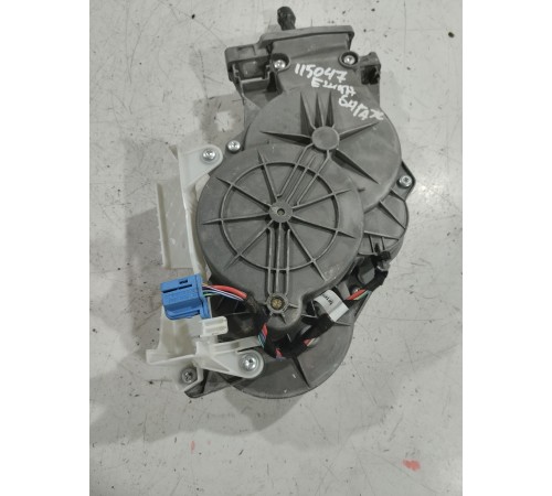 Привод (моторчик) подъема крышки багажника