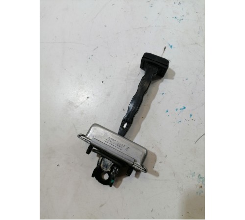 Ограничитель двери передний правый