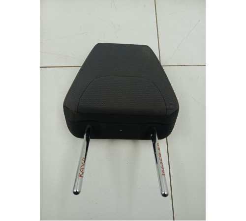 Подголовник правый