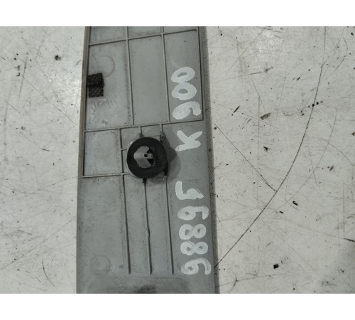 Накладка крышки багажника (подсветки номера)