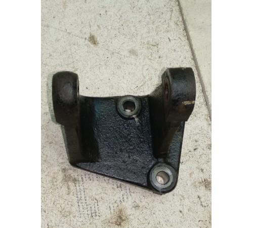 Кронштейн задней подушки