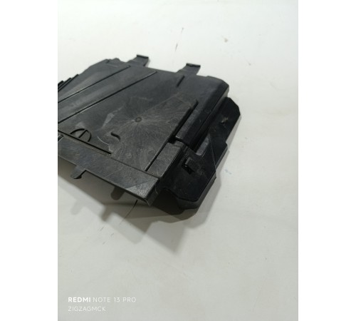 Крышка аккумуляторного ящика