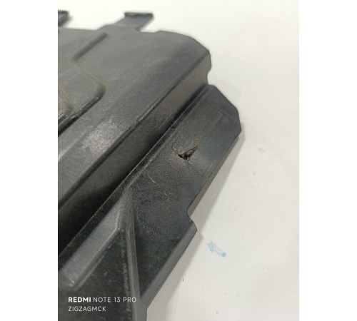 Крышка аккумуляторного ящика