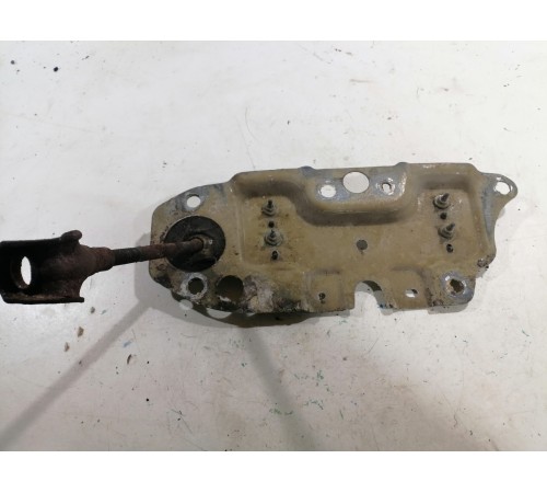 Ответная часть замка двери