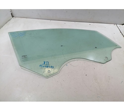 Стекло двери переднее правое