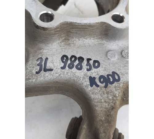 Кулак поворотный(задний левый)