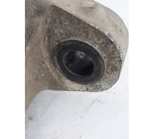 Кулак поворотный(задний левый)