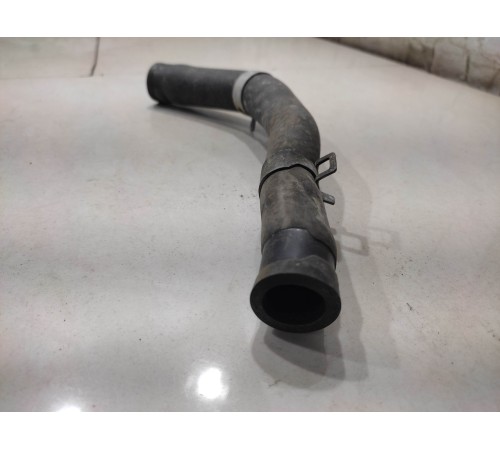 Патрубок системы охлаждения