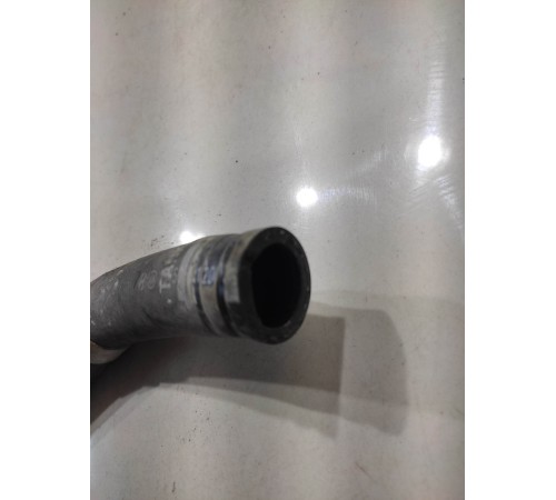 Патрубок системы охлаждения