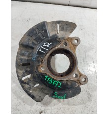 Кулак поворотный передний правый