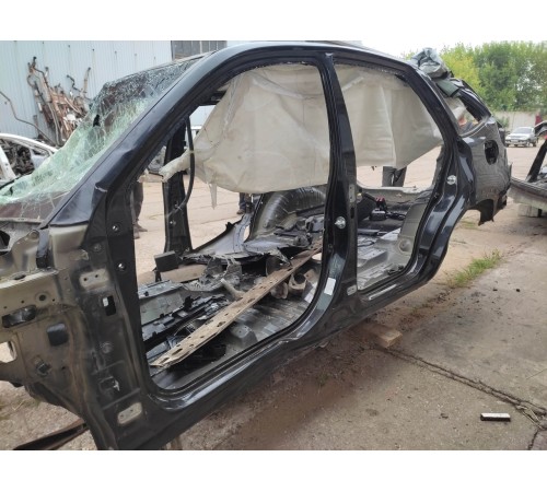 Порог с центральной стойкой (левый)