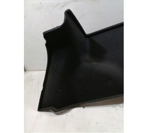 Обшивка багажника правая