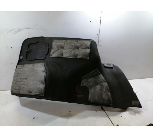 Обшивка багажника правая