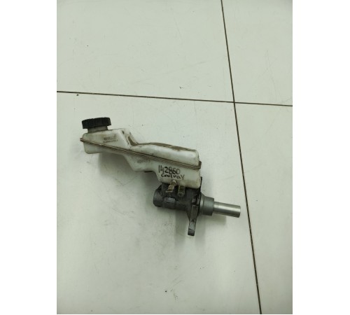 Главный тормозной цилиндр с бачком