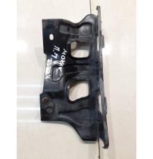 Кронштейн передний правый