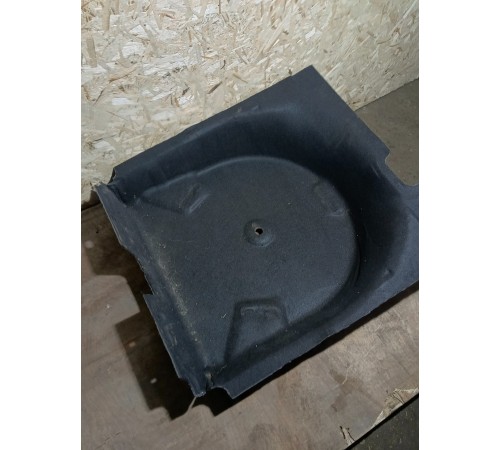 Пол багажника