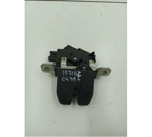 Замок двери багажника