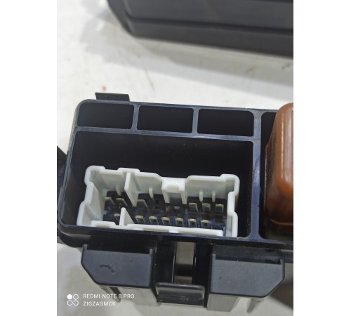 Блок предохранителей