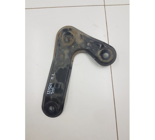 Рычаг передний левый