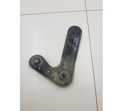 Рычаг передний левый