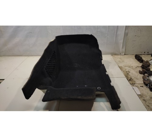 Обшивка пола (передняя, правая)