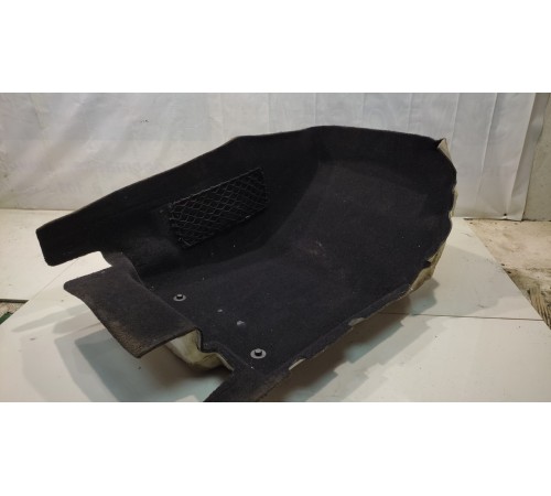 Обшивка пола (передняя, правая)