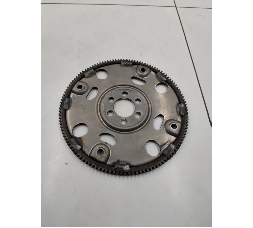 Маховик двигателя