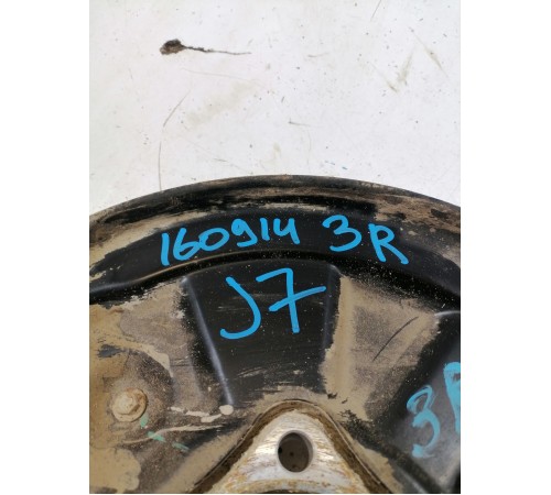 Кулак поворотный задний правый