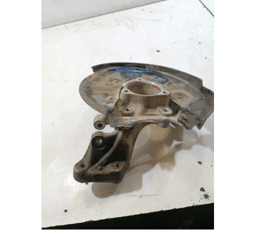 Кулак поворотный задний правый