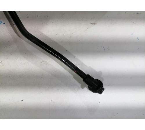 Фиксатор капота