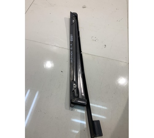 Накладка двери (передняя, левая)