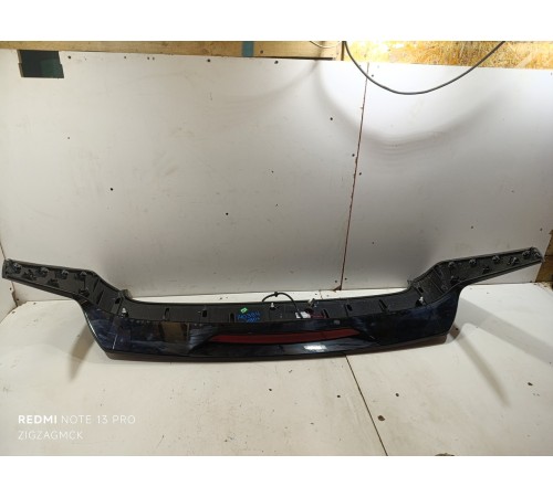 Спойлер (дефлектор) багажника 